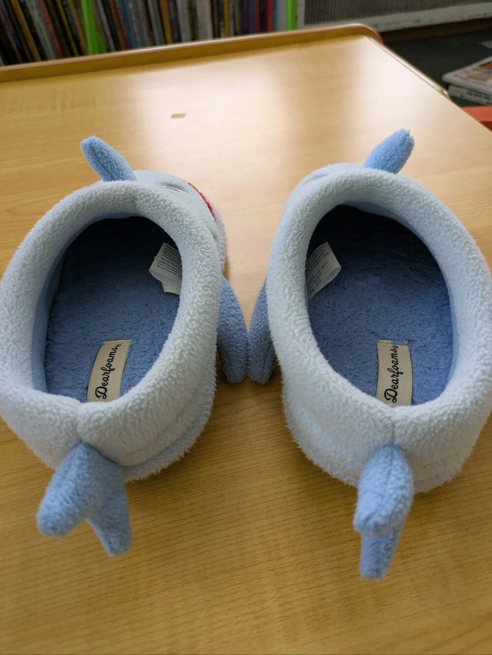 Dearfoams Shark Clog Slipper